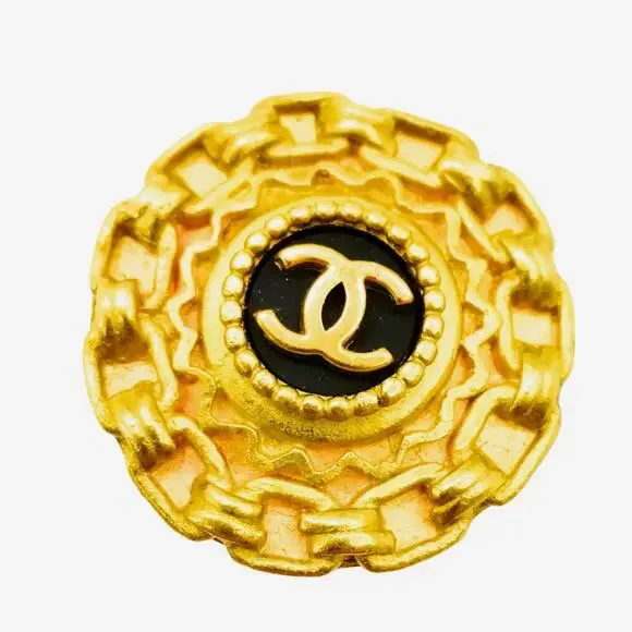 Chanel 24k Gold-Plated Black Clip-on Earrings - Picture 9 of 9
